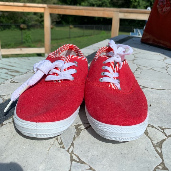🔴RED CASUAL SHOES🔴 - Picture 2 of 5